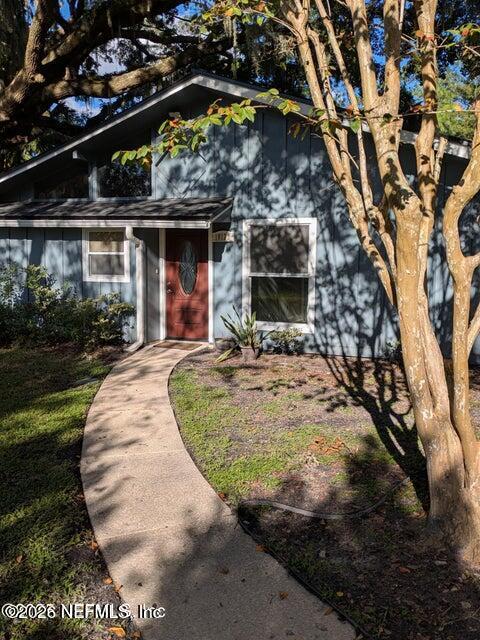 Foto del edificio - 10123 Leisure Ln N