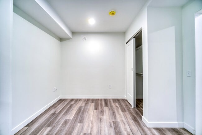 Building Photo - 5415-5415 Cogswell St