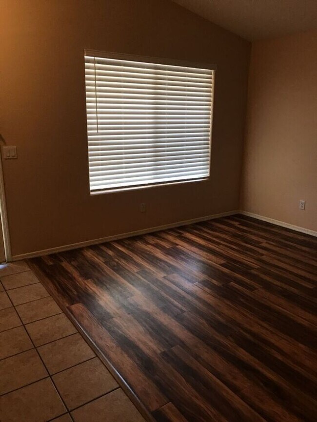 8201 W. Pima St. 4 Bed 2 Bath!