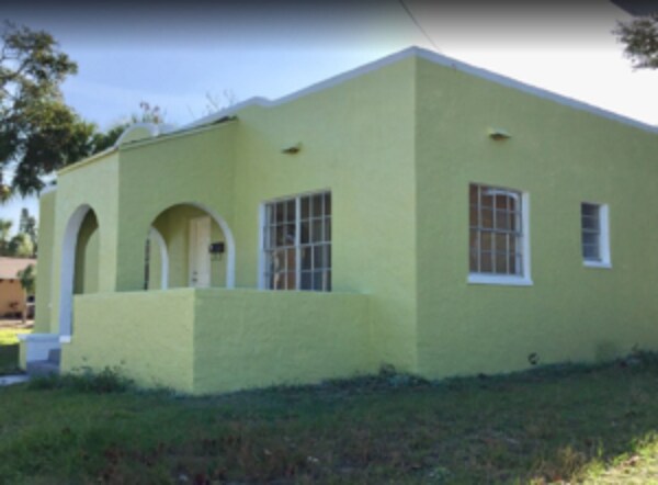 Foto del edificio - 316 Butler Blvd