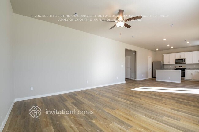 Foto del edificio - 957 Cascade Falls St