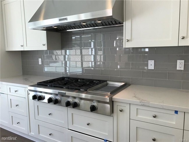 Building Photo - 5 br, 5 bath House - 20 Caspian