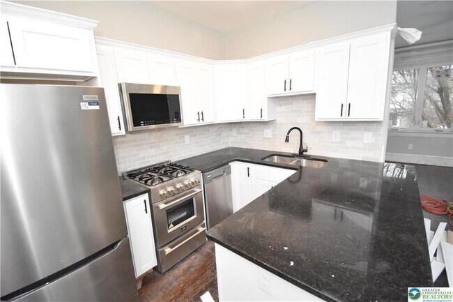 Foto del edificio - 312 March St