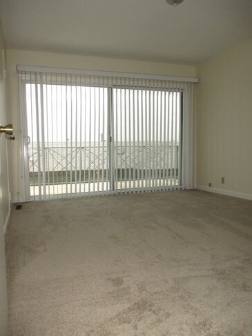 Foto del edificio - 949 E St