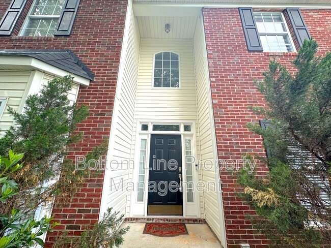 Building Photo - 4845 Chesney St NW