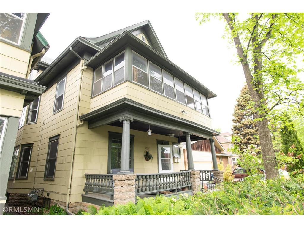 Building Photo - 604 2nd St NE