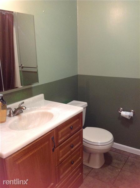 Building Photo - 35 Dale Ave