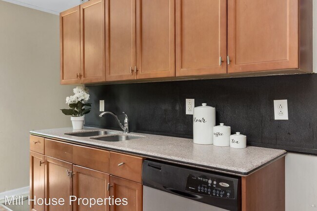 Building Photo - 4 br, 2 bath House - 502 Edwards Drive