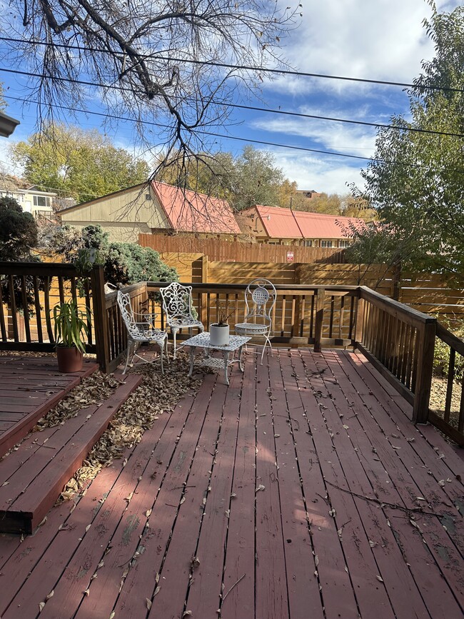 Building Photo - 3601 W Pikes Peak Ave