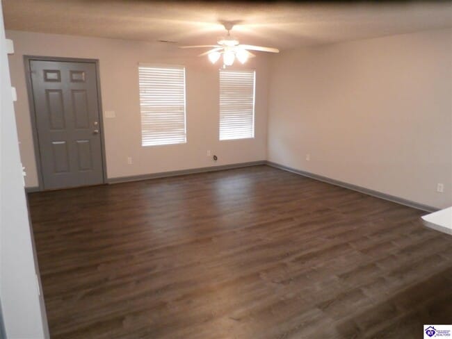 Building Photo - 207 Cottrell Ln