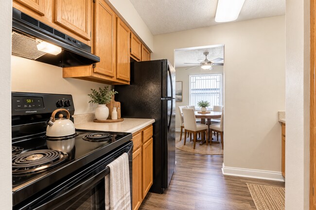 Building Photo - 4182 Appian Way W