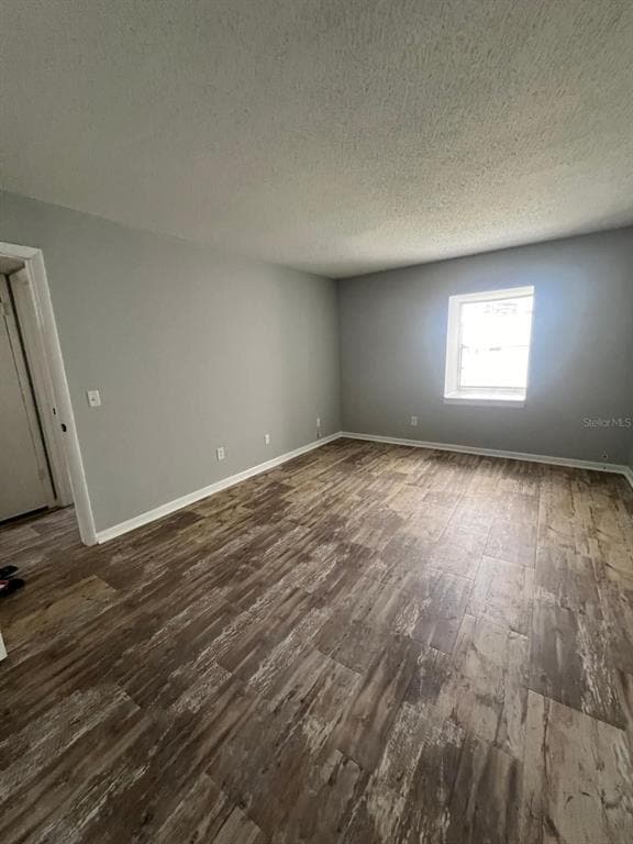 Foto del edificio - 9122 Tudor Dr