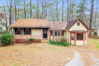 Building Photo - 1038 River Bend Ct