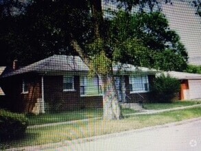 Building Photo - 15247 Honore Ave