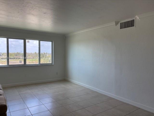Building Photo - 14830 Naranja Lakes Blvd
