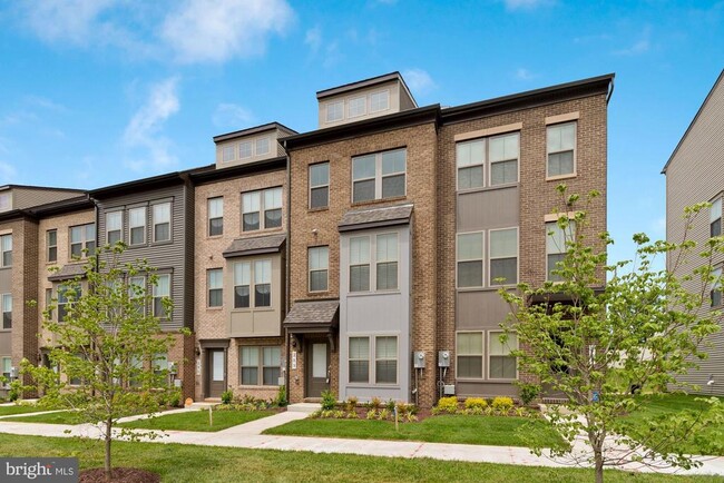 Building Photo - 289 Phoenix Dr