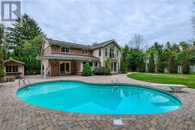 Building Photo - 282 Gatestone Ave