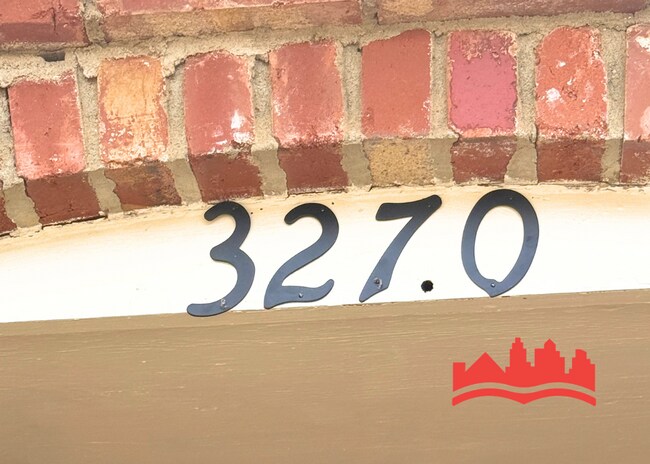 Foto del edificio - Welcome to 2370 Fairbanks Street!