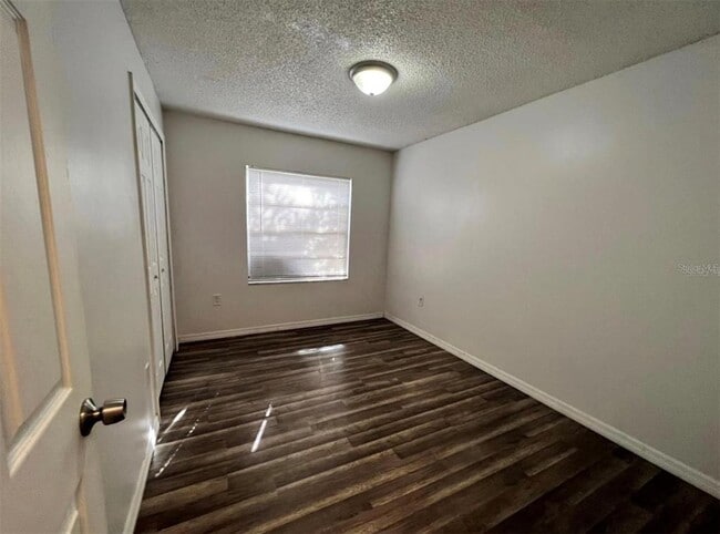 Foto del edificio - 1089 Woodman Way