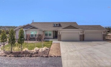 Building Photo - 9425 12th Ln