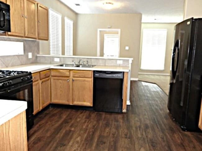 Building Photo - 2906 Tara Gables Ct