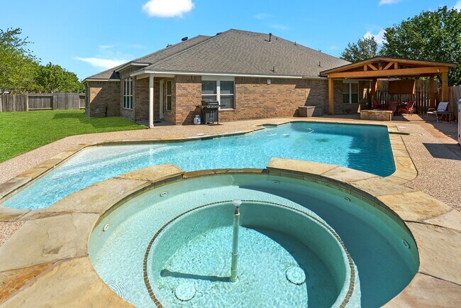 Foto del edificio - 28139 Canyon Wren Dr