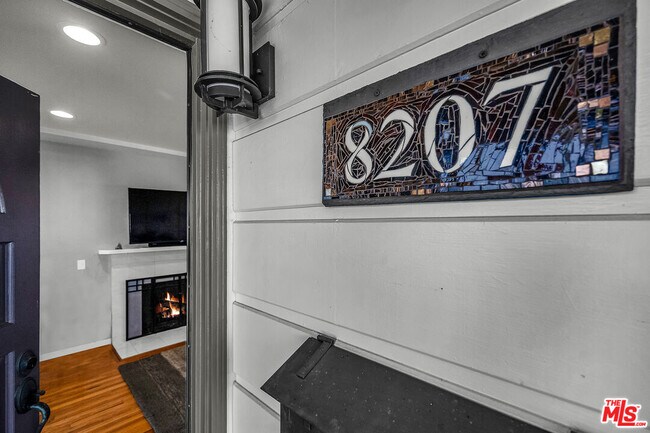 Foto del edificio - 8207 Stewart Ave