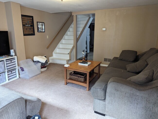 Foto del edificio - 2419-2423 Carey Way