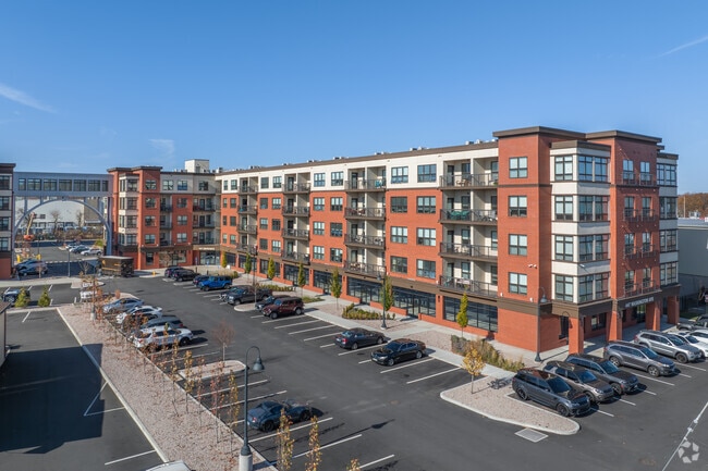 441-447 Washington Ave North Haven, CT 06473 - The Archway Apartments