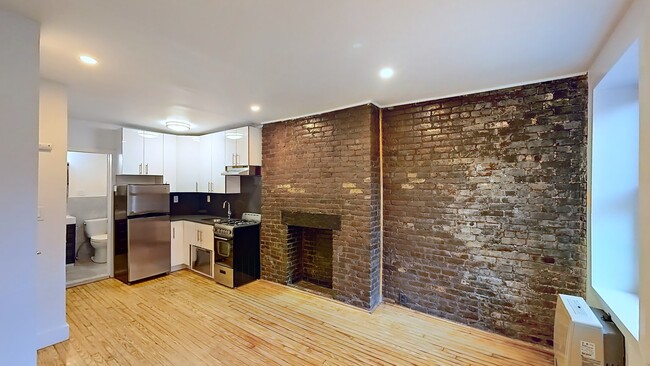 Interior Photo - 203 Chrystie Street