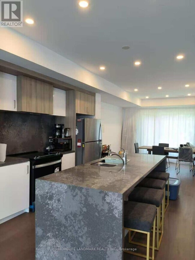 Photo du bâtiment - 12 Persica St