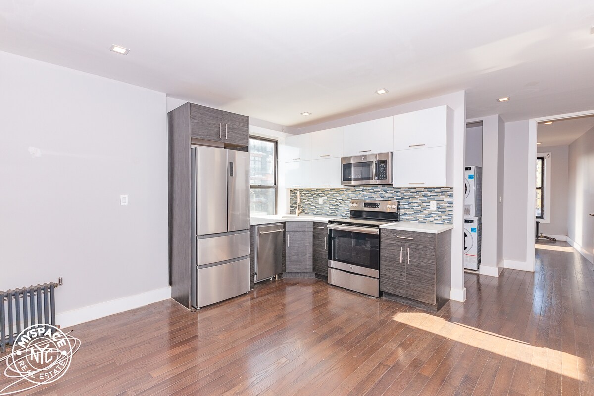 Foto principal - 1449 Fulton St