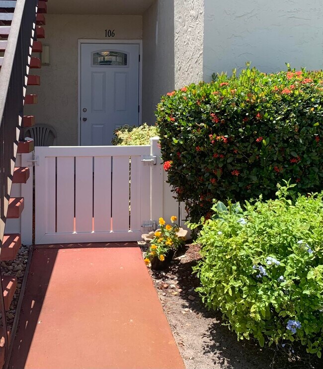 Foto del edificio - 12 Willowbrook Ln