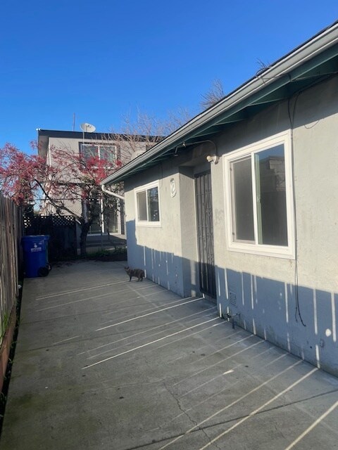 Building Photo - 1933 84th Ave