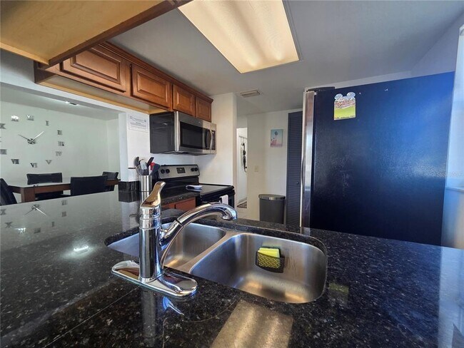 Foto del edificio - 803 Caribbean Dr