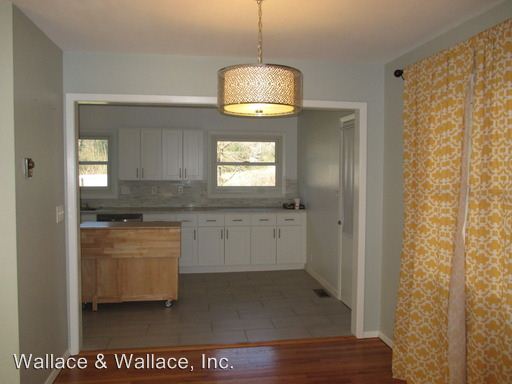 Building Photo - 3103 Hazelwood Rd