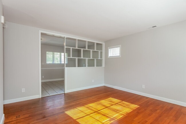 Building Photo - 9443 Feldbank Dr