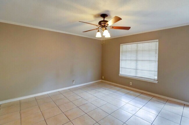 Foto del edificio - 711 Hillview St