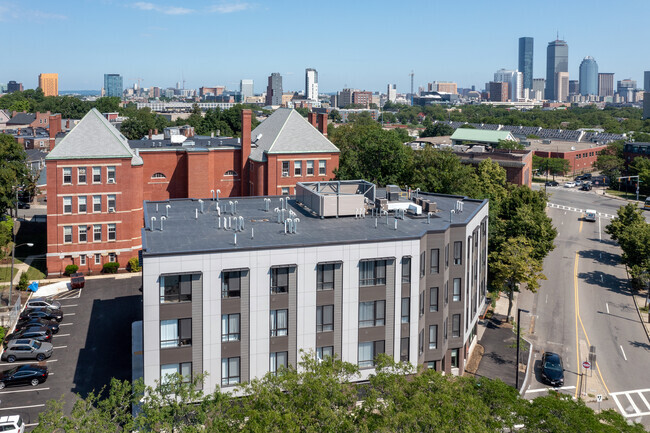 Aerial Photo - 2451 Washington St