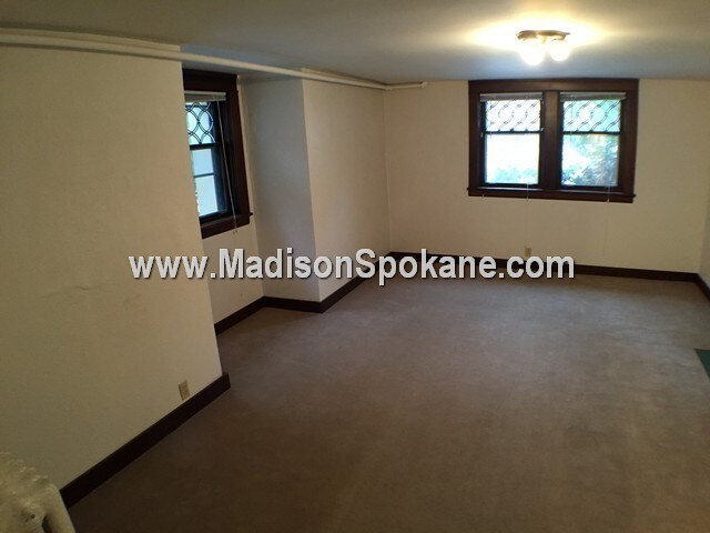 Building Photo - 1001 S Monroe St