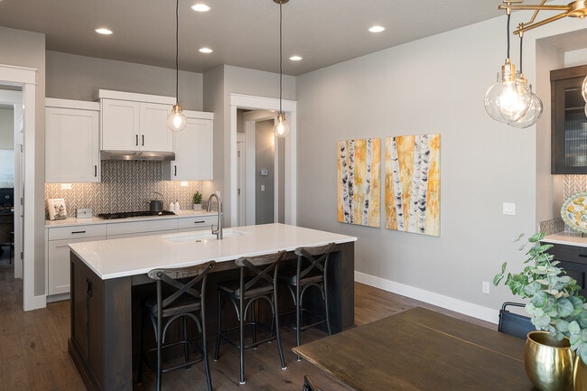 Building Photo - 6196 N Bolsena Ln