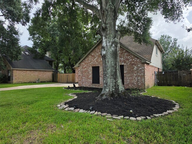 Foto del edificio - 19507 Oak Station Dr