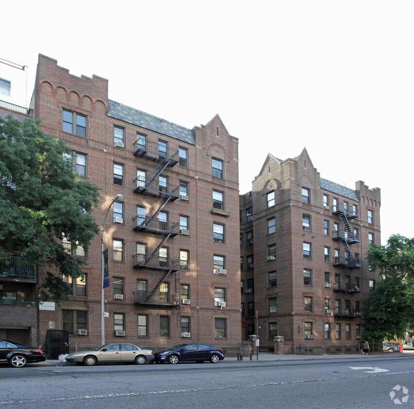 Primary Photo - 2157 Ocean Ave