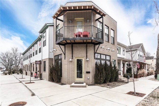 Building Photo - 302 SW 5th St