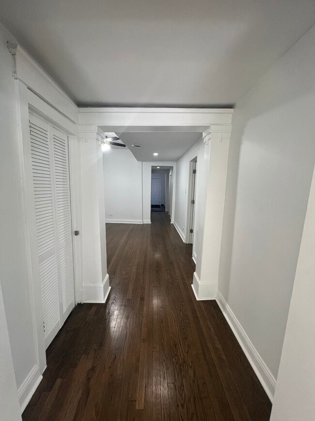 Building Photo - 6151 S Langley Ave