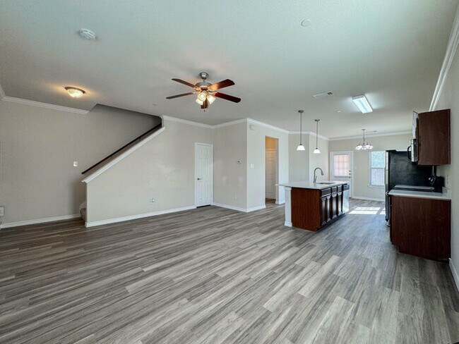 Foto del edificio - 5500 Dolores!