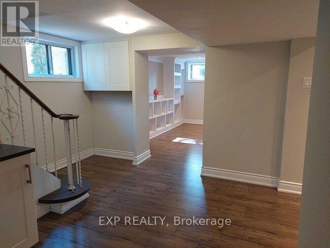 Building Photo - 2587 Burslem Rd