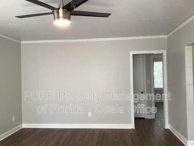 Foto del edificio - 903 NE 2nd St