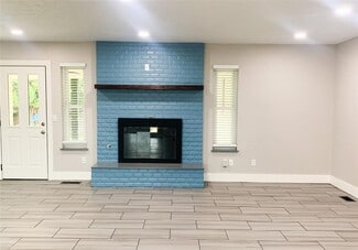 Building Photo - 7008 Comanche Ave