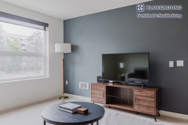 Foto del edificio - 330 3rd Ave W